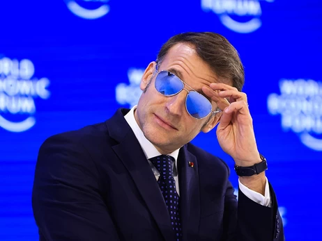 Окуляри Макрона, костюм Мадуро, шкарпетки Трюдо: як аксесуари політиків стають трендом