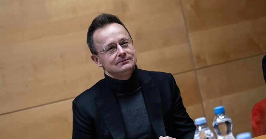 Сійярто звинуватив Україну у спробах втрутитися у вибори в Угорщині