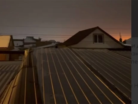 У російському Слов’янську-на-Кубані після атаки дронів палає НПЗ та пошкоджено інфраструктуру