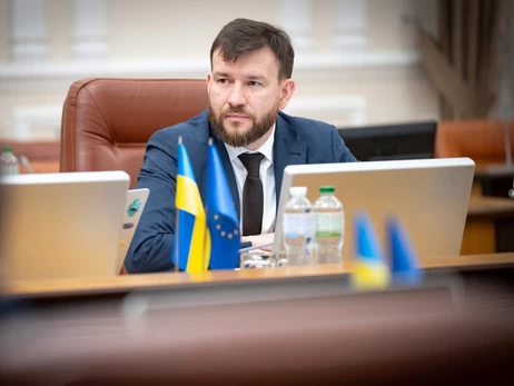 Уряд планує трискладову пенсійну реформу та обіцяє платити не менше шести тисяч гривень