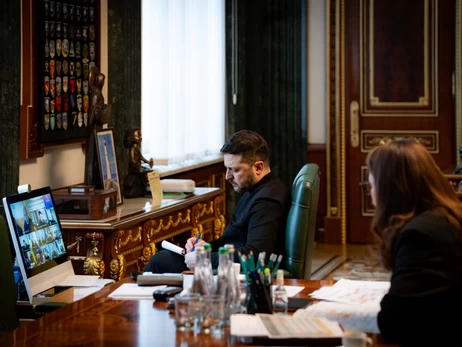 У Києві понад 1200 будинків залишаються без опалення після атак РФ, - Зеленський