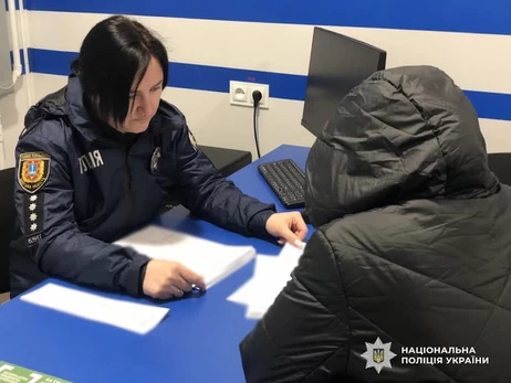 Поліція повідомила про підозру ексвиховательку, яка побила 6-річного хлопчика на Одещині
