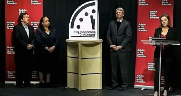До ядерной катастрофы осталось 85 секунд - стрелки Часов Судного дня перевели на 4 секунды вперед