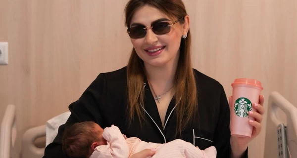 Украинская борчиха Алина Грушина-Акобия впервые стала мамой