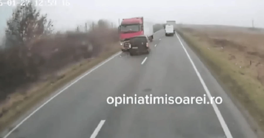 У Румунії розбився мікроавтобус із фанатами грецького ФК ПАОК, загинуло семеро людей