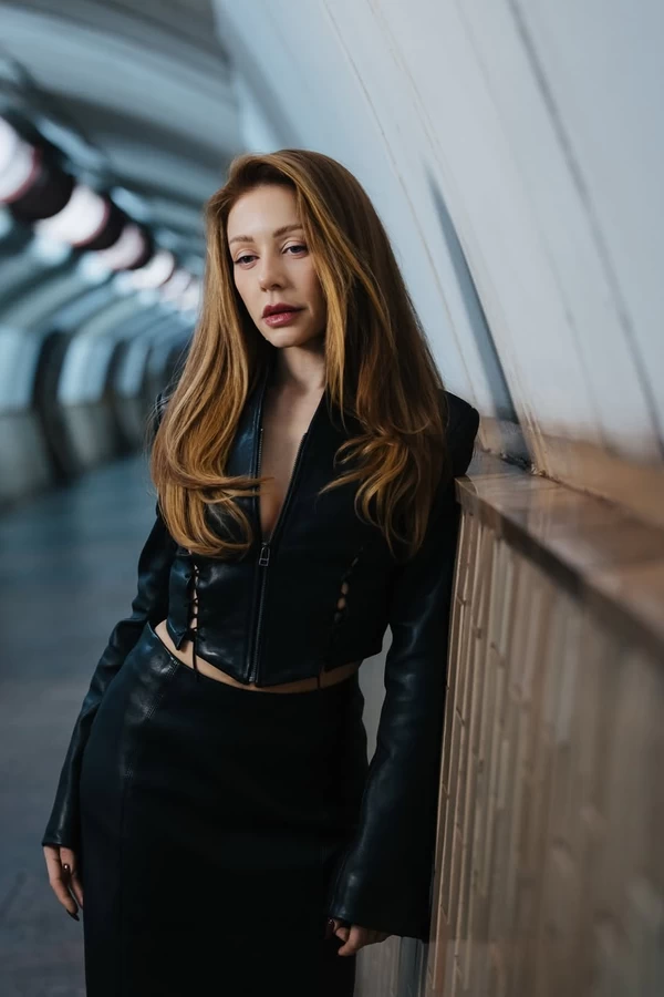 Тина Кароль расследует, кто заказал атаку на нее из-за песни о свете