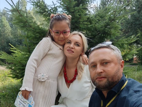 Няня, що удочерила покинуте китайське немовля: Досі не вірю, що я – мама