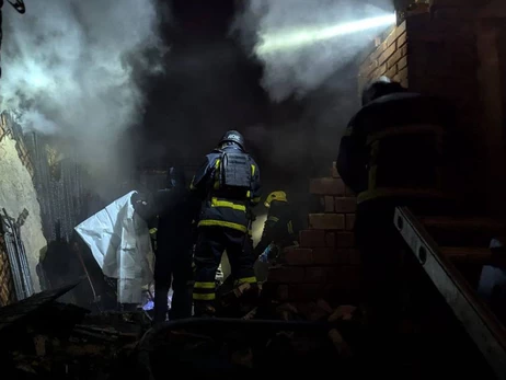 Росія вже добу б'є по станції Синельникове, пошкоджено поїзди - УЗ змінює маршрути та розклад