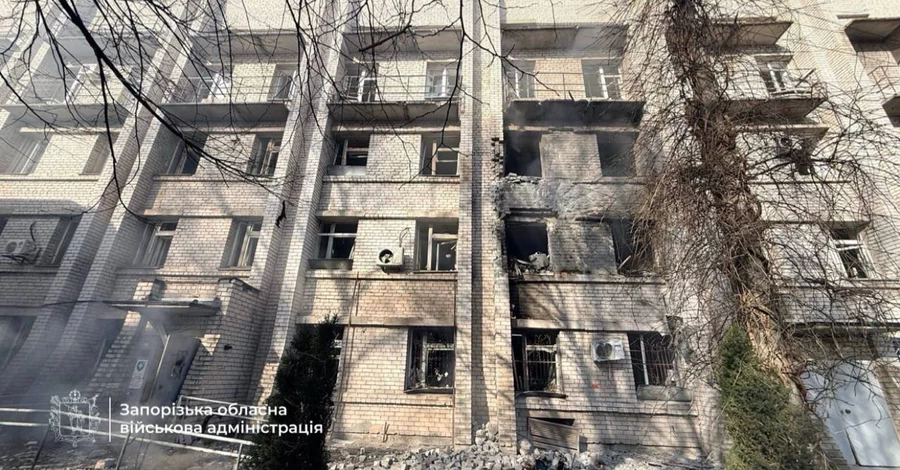 У Запоріжжі росіяни завдали удару по пологовому будинку, серед поранених - вагітні жінки