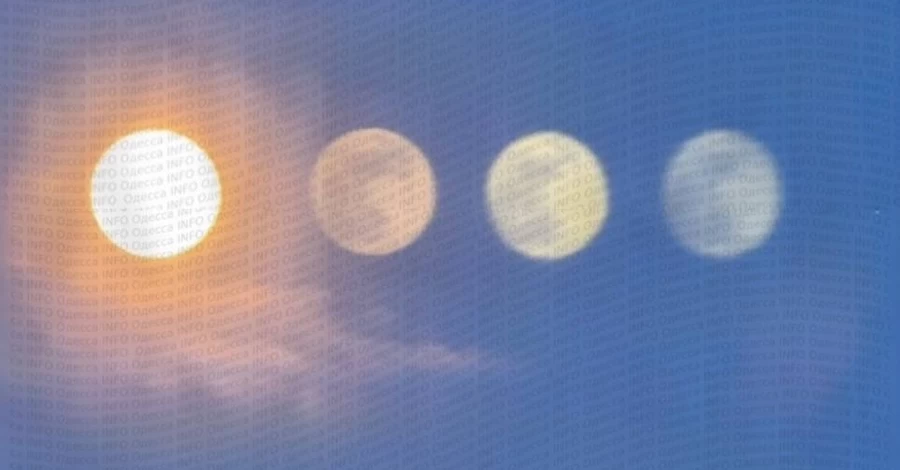 Над Украиной видели несколько Лун одновременно — эффект создался из-за морозов