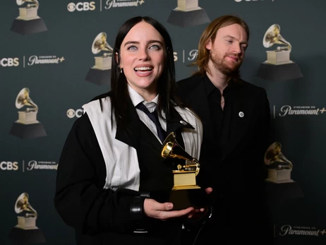 Церемонія Grammy-2026: Міка Ньютон у залі, політична промова Біллі Айліш та тріумф Спілберга