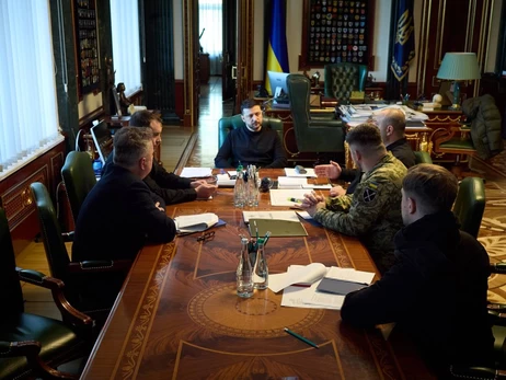 Зеленский поставил задачи переговорной группе перед поездкой в Абу-Даби 