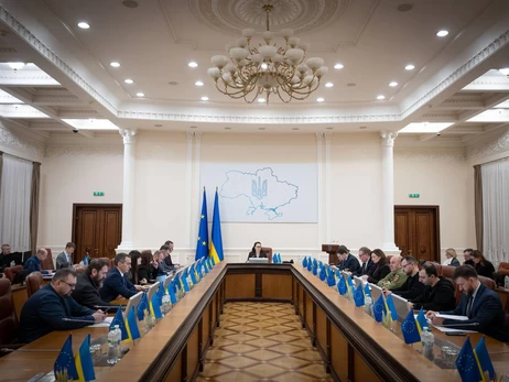 С марта в Украине возрастут выплаты для семей погибших и пропавших без вести бойцов