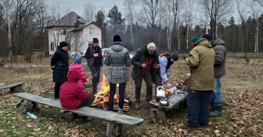 Змерзлих містян запрошують в екопоселення: куди звертатись та які умови пропонують