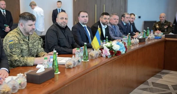 Впровадження перемир'я та моніторинг зупинки бойових дій – що обговорювали в Абу-Дабі  