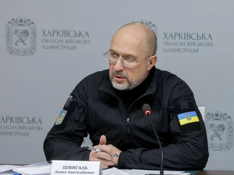 Зеленский поручил регионам подготовить планы защиты энергосистемы к осени