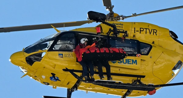 Американская горнолыжница Линдси Вонн упала на Олимпиаде, ее эвакуировали на вертолете