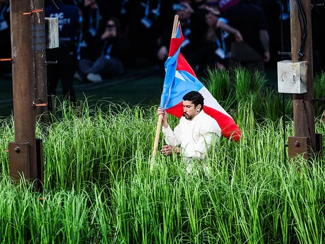 Испаноязычный рэпер Бед Банни выступил на Супербоуле - Трамп назвал шоу «одним из худших в истории»