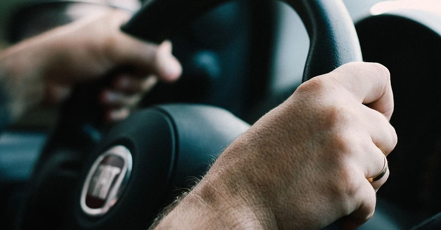 У Литві дозволили складати іспит на водійські права українською мовою