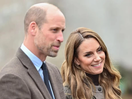 Принц и принцесса Уэльские впервые отреагировали на скандал вокруг брата короля Чарльза, фигурирующего в файлах Эпштейна