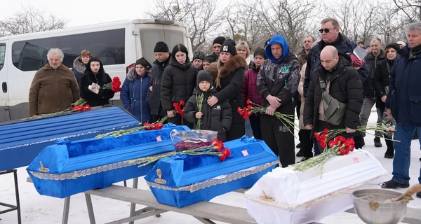 В Харьковской области простились с ветераном и его тремя детьми, погибшими от российского шахеда