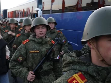 Росія втрачає більше солдатів, ніж встигає вербувати, - Вloomberg