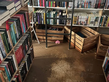 В Киеве затопило магазин 