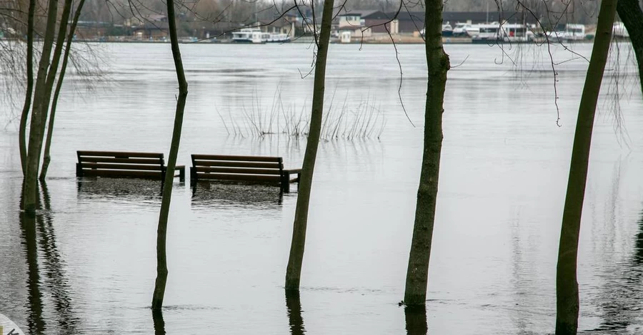 На Луганщині почався паводок, деякі села відрізані від зовнішнього світу