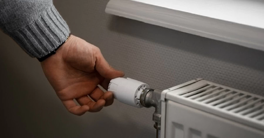 В Киеве возобновили подачу отопления во все 2600 домов, которые остались без тепла из-за обстрела РФ 12 февраля