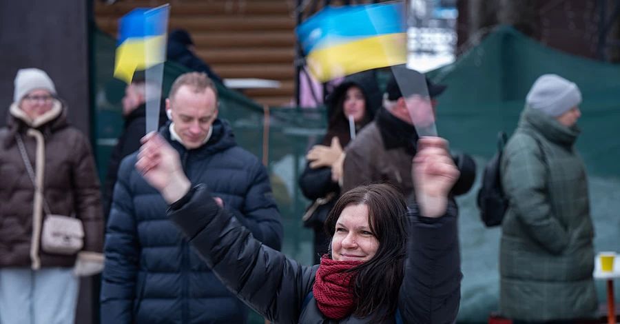 Четыре года полномасштабной войны в цифрах: как изменились Украина и украинцы