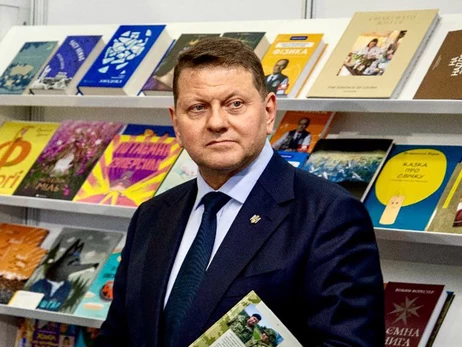 «Наша війна» на підході: коли вийде друга книга Валерія Залужного