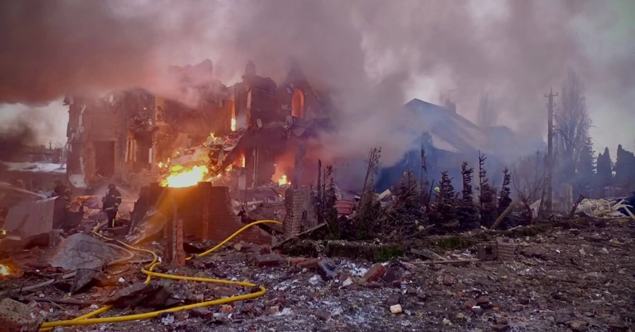 Во время атаки РФ получил повреждения дом нардепа Разумкова