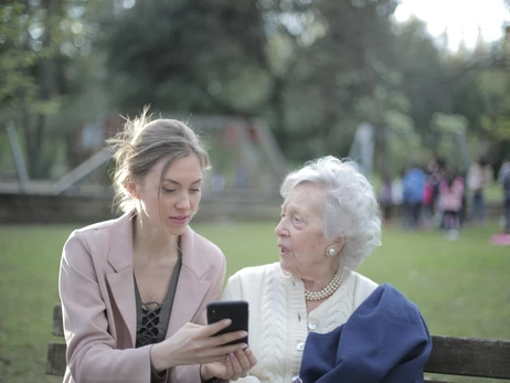 Индексация пенсий, новые формы отчетности и повышение тарифов: что ждет украинцев в марте