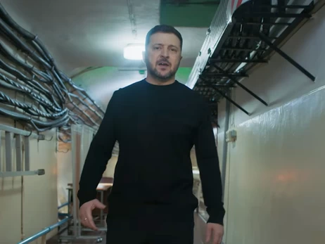 Зеленский по случаю четвертой годовщины российского вторжения впервые показал бункер на Банковой