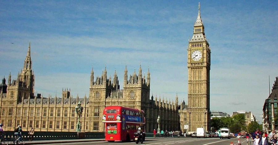 Українцям, які виїхали до Великої Британії через війну, нададуть більше часу для подовження віз