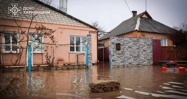Рятувальники вже працюють вдень і вночі: в Україну йде «велика вода»