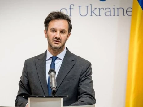 Им нечем гордиться, - МИД Украины прокомментировал марш военных с флагом России в Пхеньяне