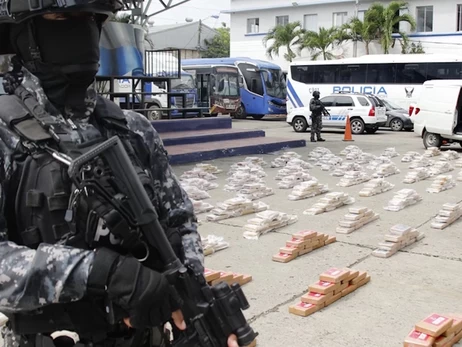 Трамп начал войну в Эквадоре: зачем США атакуют наркокартели и почему вырастут цены