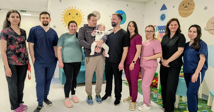 У Львові врятували 8-місячне немовля з рідкісною вадою серця - 12 годин в операційній