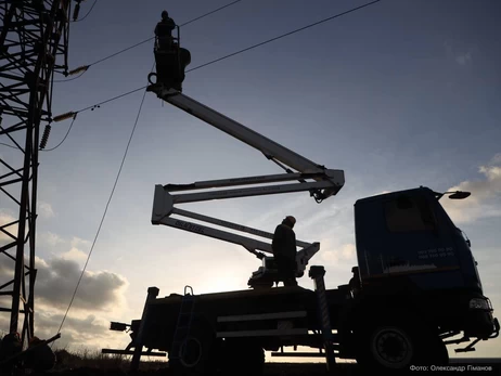 В пятницу графики отключения света начнут применять с 8 утра