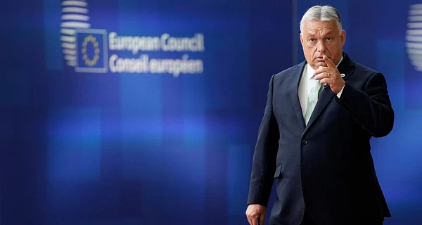 Роман Безсмертний: Орбан програє вибори і, нервуючи, звинувачує в усьому Україну