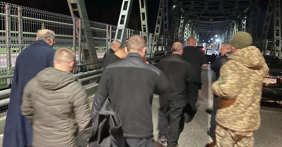 Венгрия передала Украине всех задержанных инкассаторов - они уже в безопасности