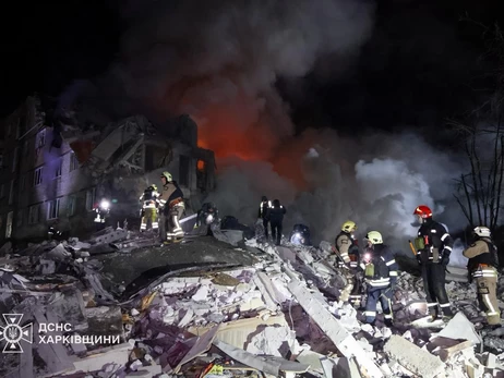 Россияне ударили по железнодорожной станции в Хмельницкой области, а в Запорожье ранили младенца