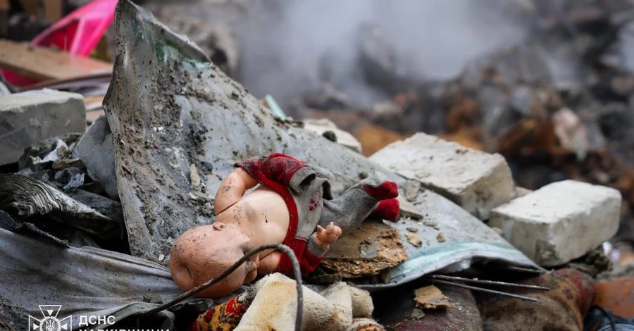 Количество жертв российской атаки на многоэтажку в Харькове возросло до 11 человек