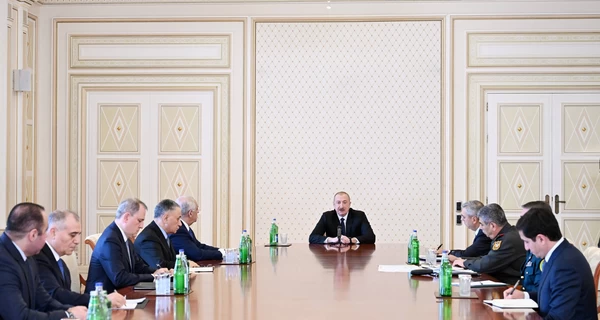 Пезешкіан заявив Алієву, що Іран «не має відношення» до падіння дронів в Азербайджані