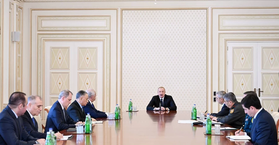 Пезешкіан заявив Алієву, що Іран «не має відношення» до падіння дронів в Азербайджані