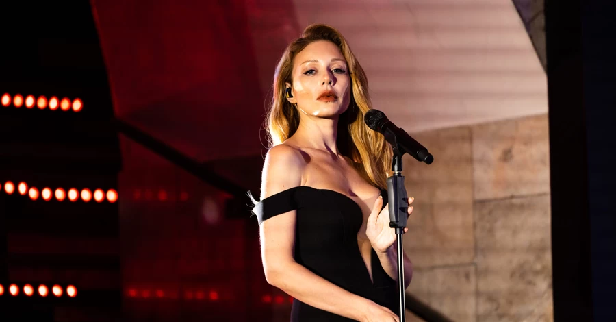 Тина Кароль передала послание Ани Лорак на концерте в Одессе