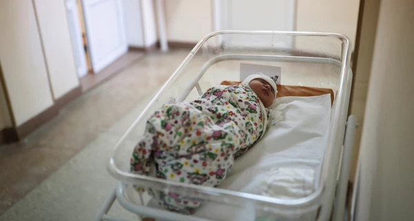 Декретну відпустку в Україні можуть скоротити в 9 разів – комітет Верховної Ради вже рекомендував ухвалити законопроєкт  