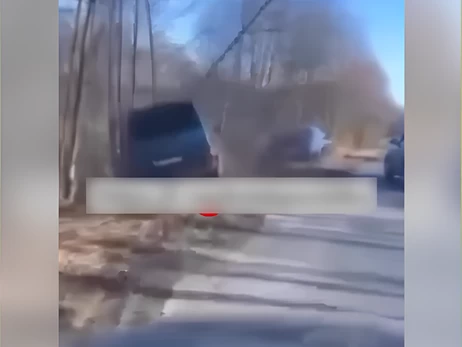 На Волині невідомі підрізали автівку ТЦК та забрали чоловіка: з'явилося відео