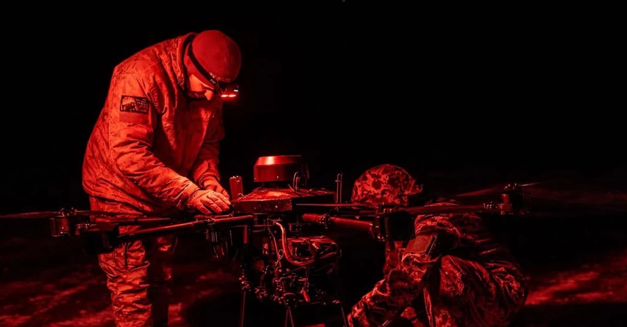 Дрони СБУ вразили нафтобазу 